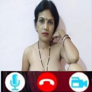 Desi Aunty Live Video Chat - Bhabhi Live Call. Icon